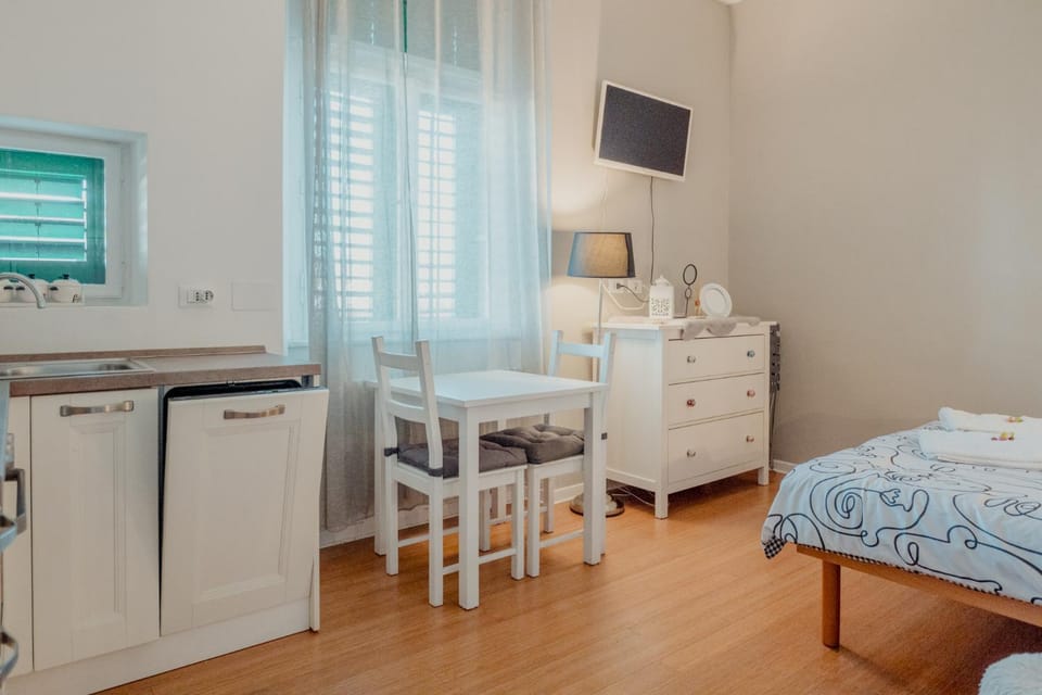 Artemar Studio x3 with sea glimpse Apartment in Trieste