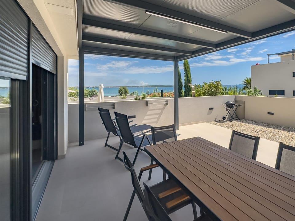 Balcony/Terrace, Balcony/Terrace
