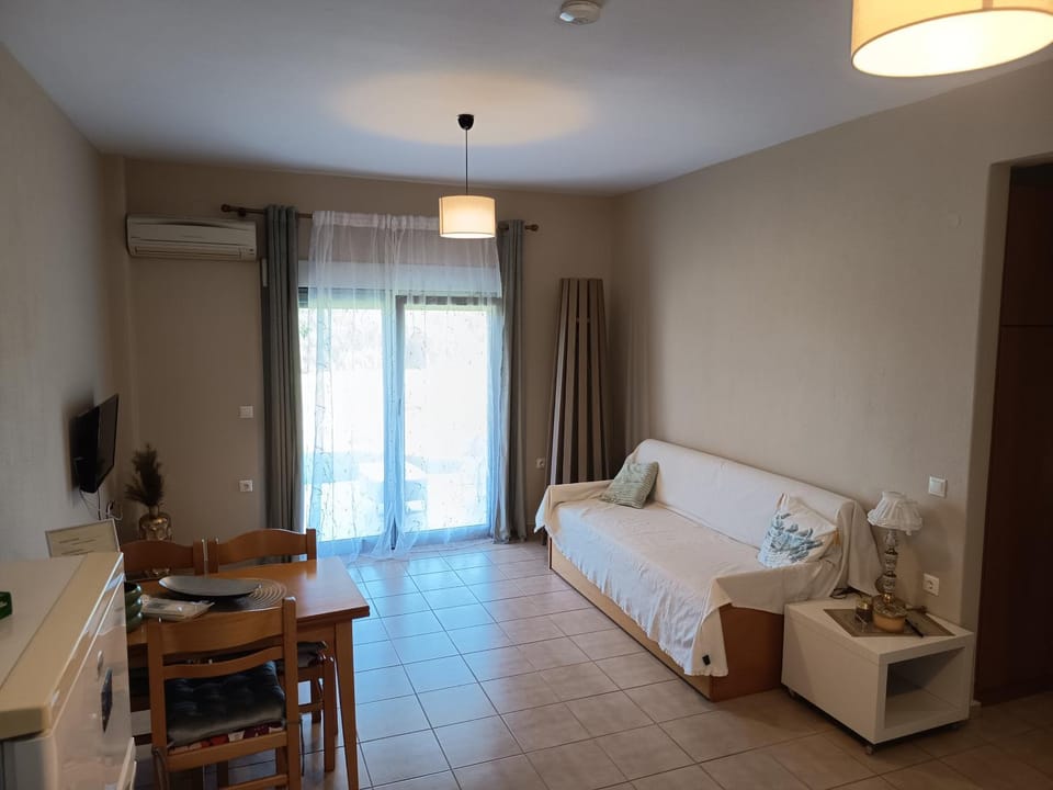 Ampeli Garden Apartment in Halkidiki