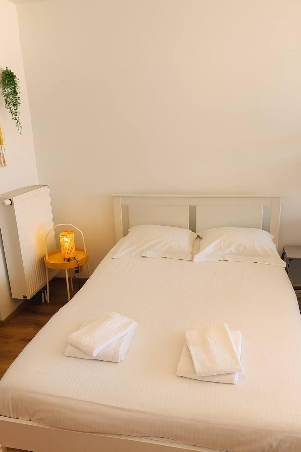 Casiola - Beach Studio with Balcony & Sea View Apartment in Bruges