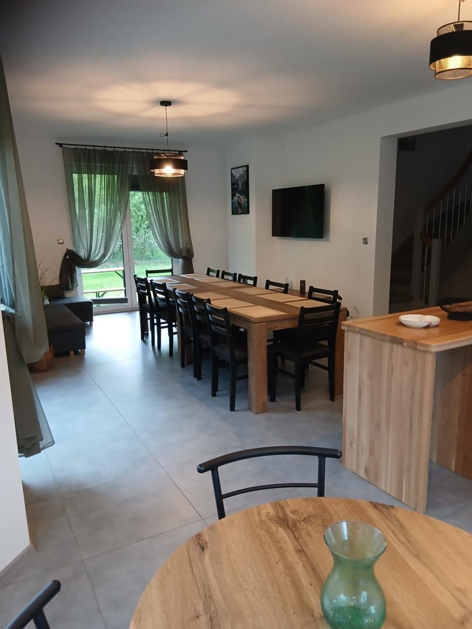 Communal lounge/ TV room, TV and multimedia, Living room, Seating area, Dining area, Evening entertainment