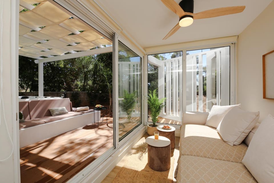 Coastal Charm by Neuvel Apartment in South Athens