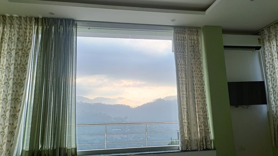 Valley View at Twin Oaks Apartment in Himachal Pradesh