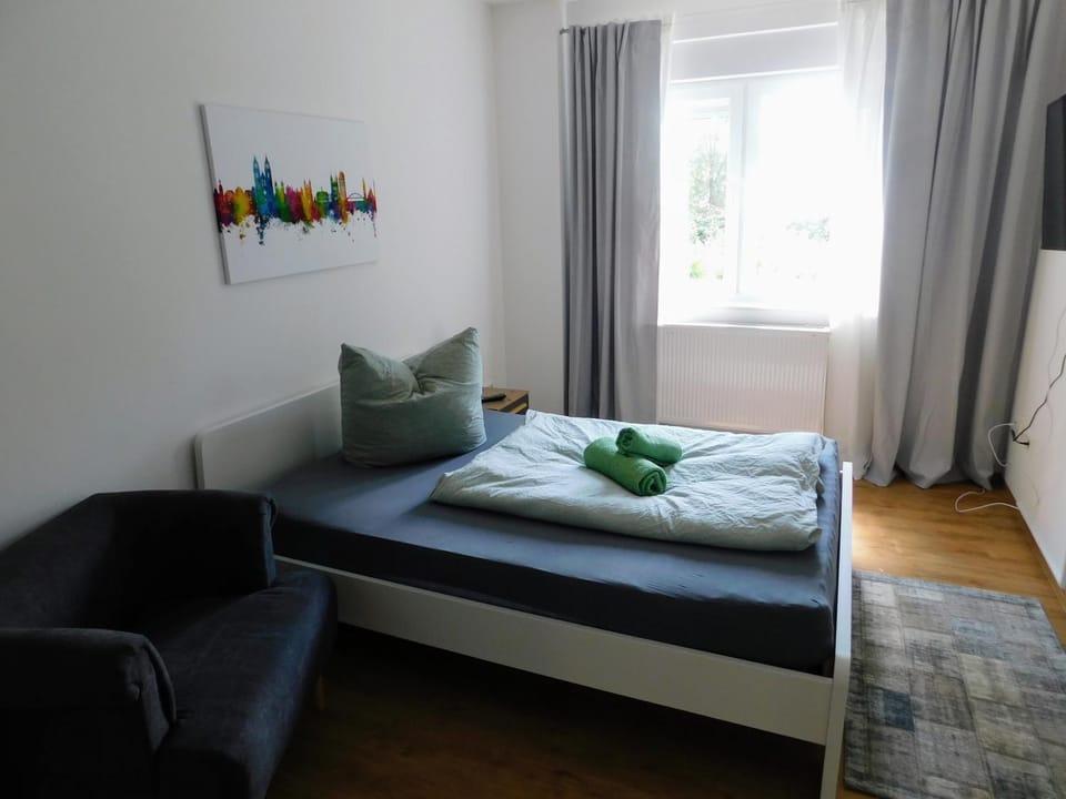 Bed, Photo of the whole room, Bedroom