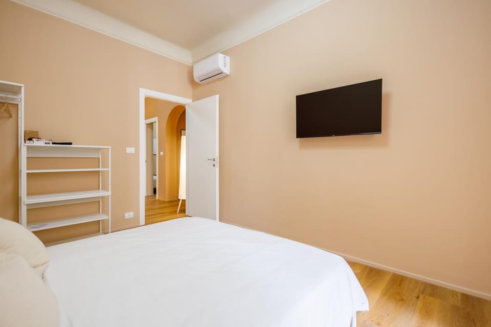 TV and multimedia, Photo of the whole room, Evening entertainment, Bedroom, air conditioner