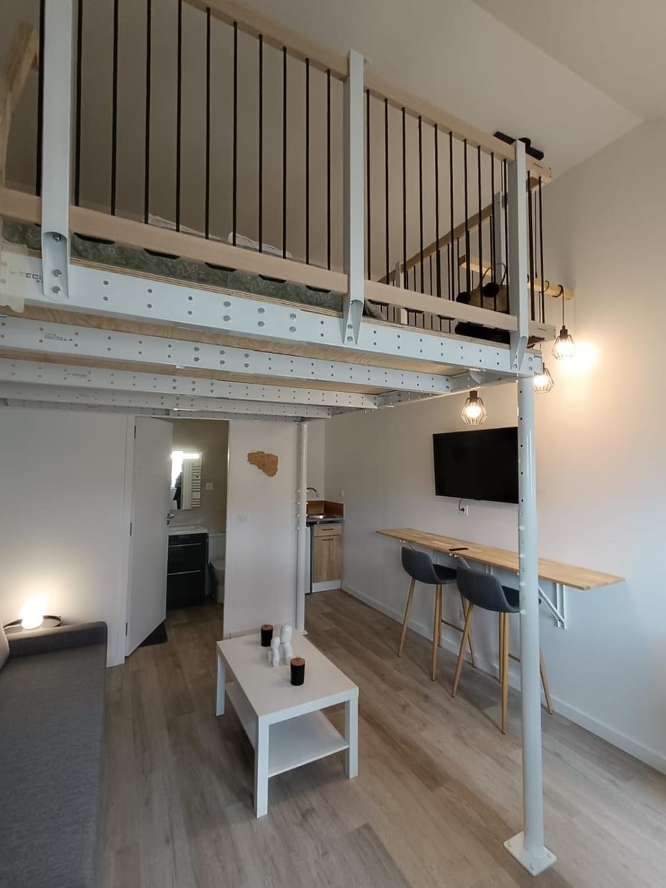 Mezzanine Clarette House in Finistere
