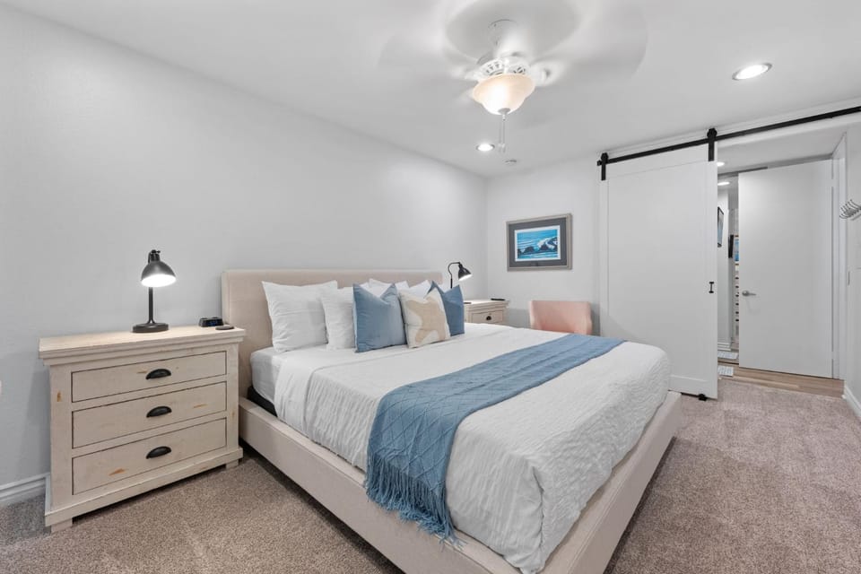 G207 - Surfer's Hideaway House in Oceanside