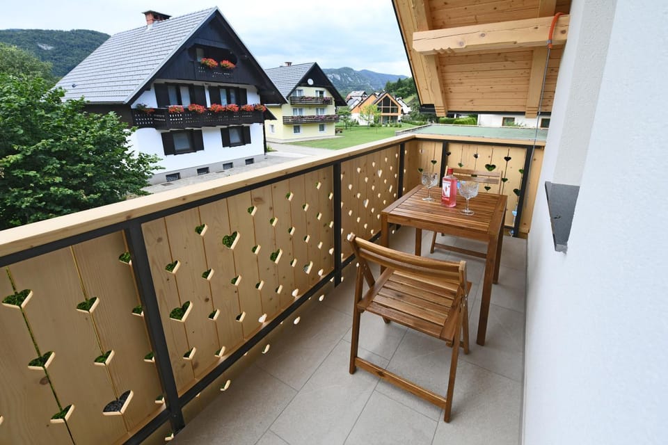 Hiša PolajnArh Apartment in Slovenia