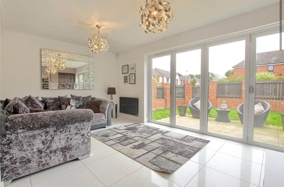 4 Bed modern luxury home House in Middlesbrough