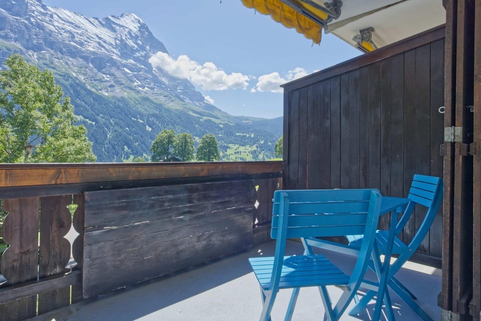 View (from property/room), Balcony/Terrace, Mountain view