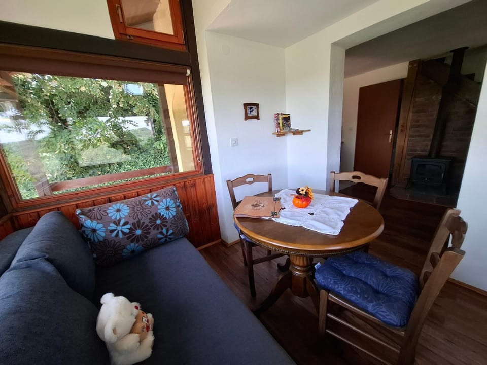 Agroturizam Na Malenom brijegu BAKINA VIKENDICA Country House in Hungary
