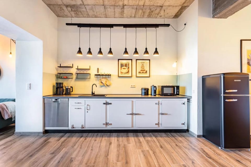 Kitchen or kitchenette, Living room