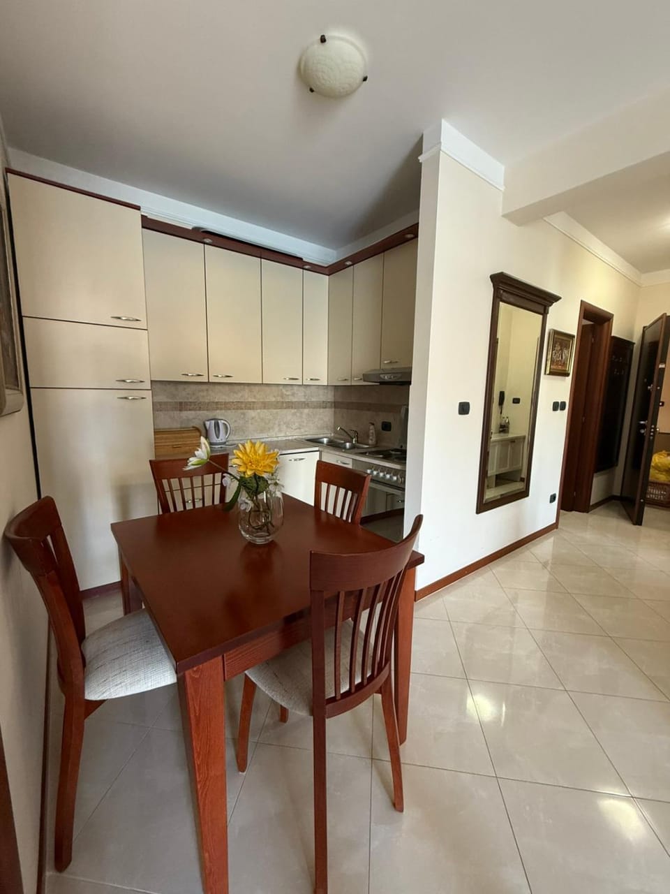 Living room, Dining area