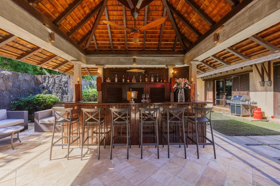 Lounge or bar