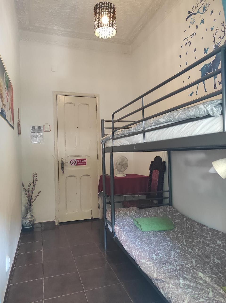 Perfect Room Near Airport 2 Vacation rental in Lisbon