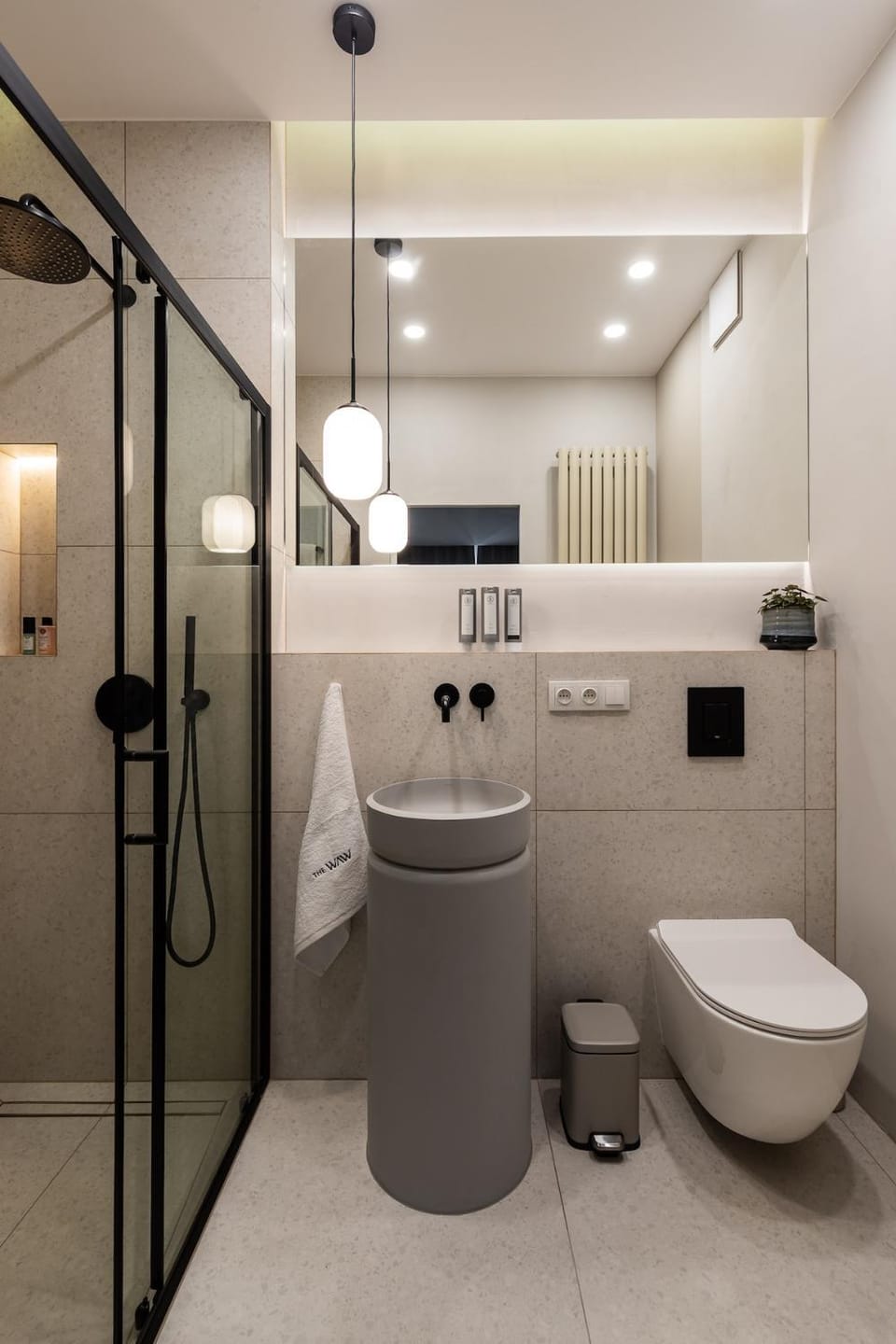 Shower, Toilet, Bathroom, towels