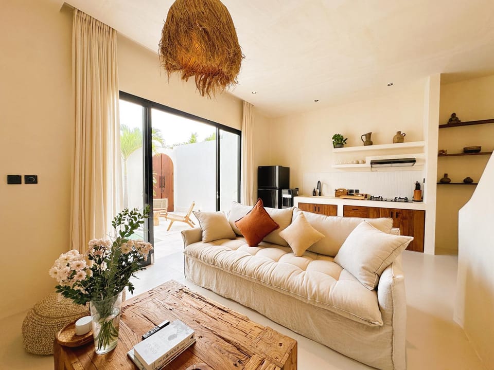 Living room, kitchen