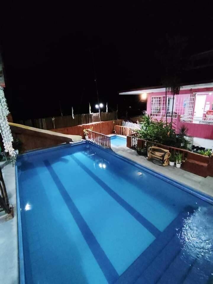 Pansol Playhouse Private Resort - fb Villa in Calamba