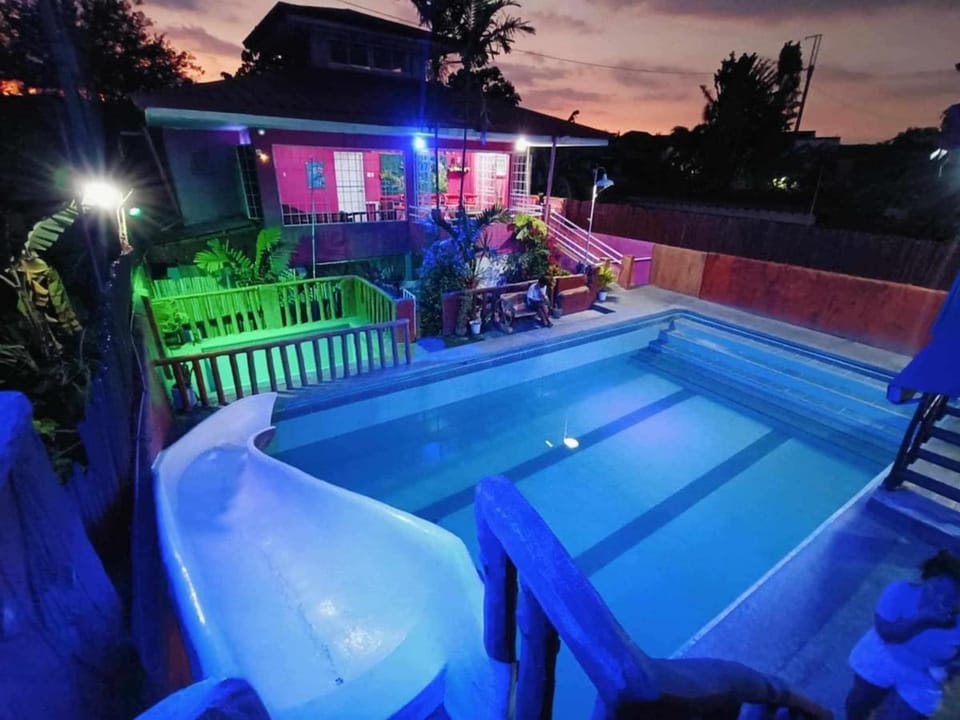 Pansol Playhouse Private Resort - fb Villa in Calamba