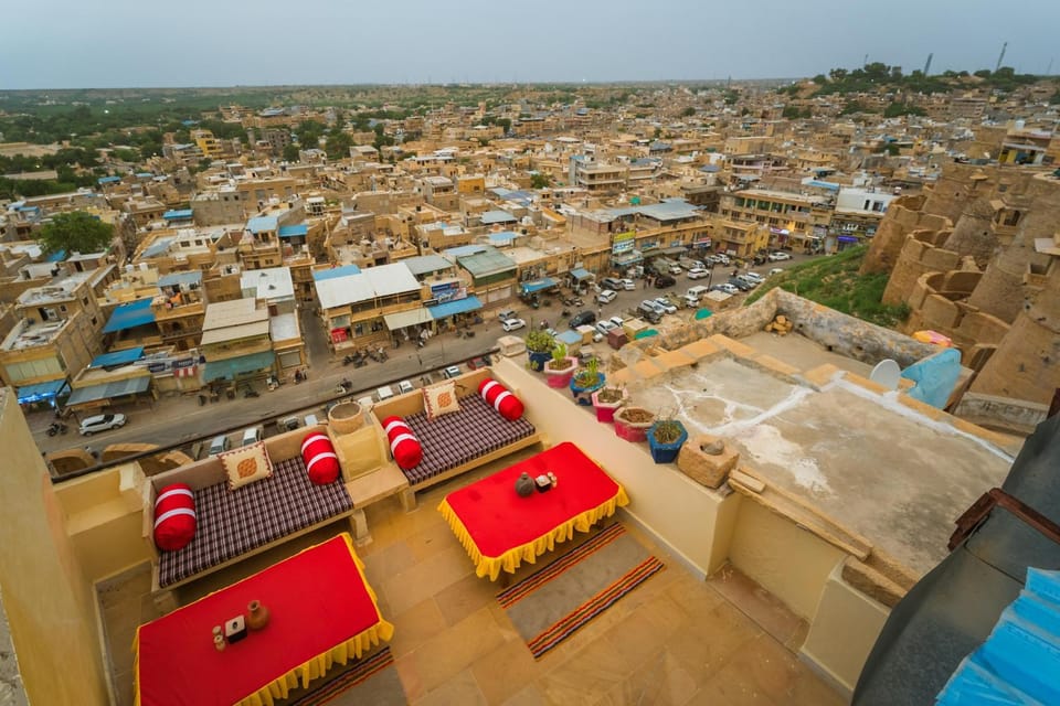 Property building, Communal lounge/ TV room, Neighbourhood, Bird's eye view, Evening entertainment, Location
