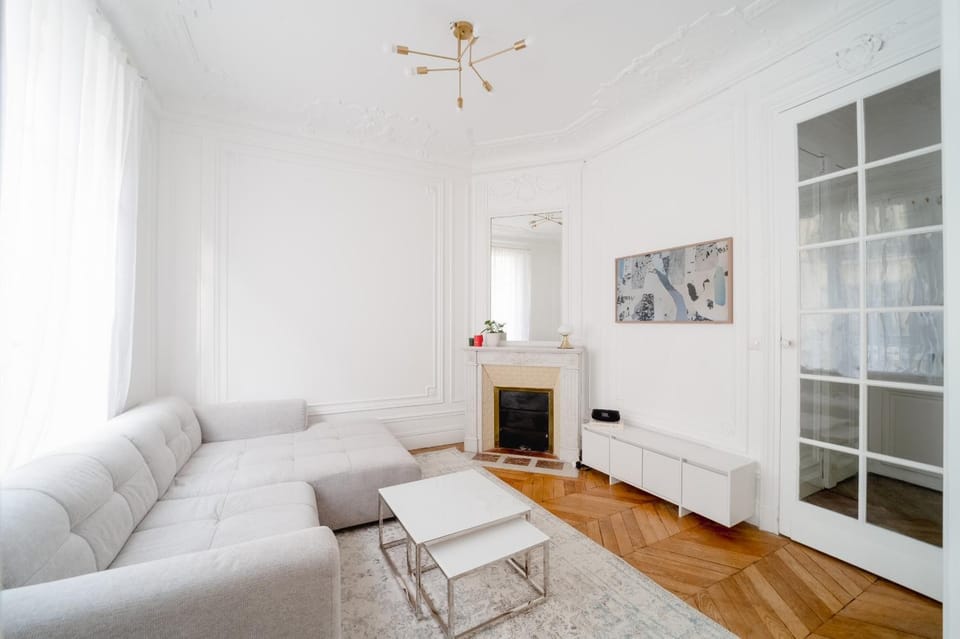 Joli appartement Tour Eiffel 2 chambres & Balcon Apartment in Paris