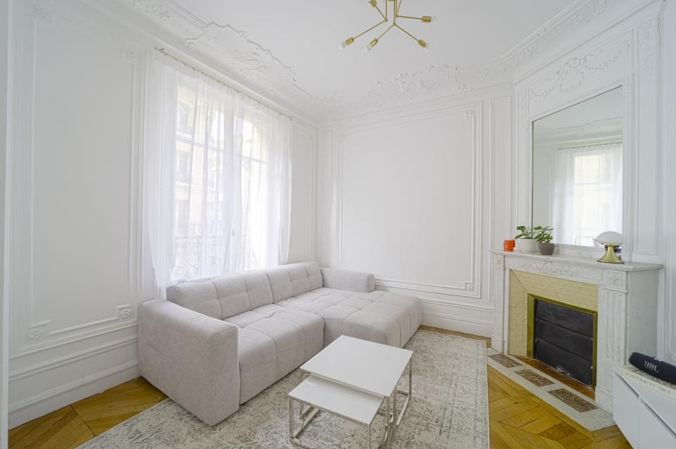 Joli appartement Tour Eiffel 2 chambres & Balcon Apartment in Paris