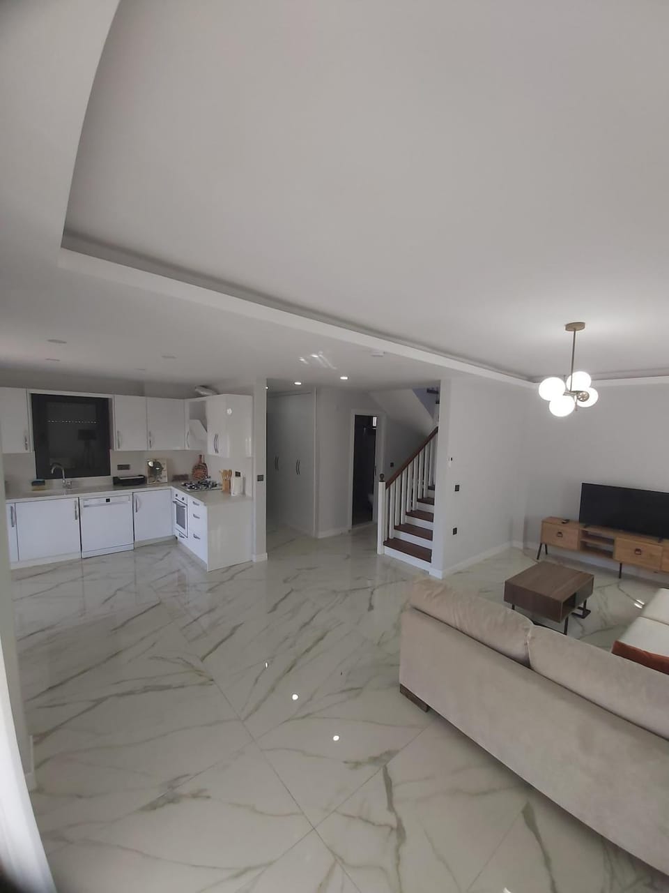 Communal lounge/ TV room, kitchen