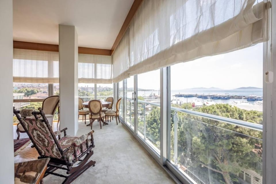 Spacious 4BR Home - Stunning Bosphorus Views! #390 Apartment in Istanbul