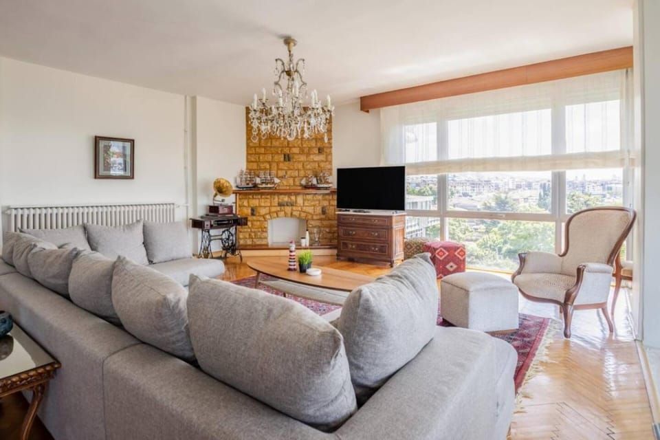 Spacious 4BR Home - Stunning Bosphorus Views! #390 Apartment in Istanbul