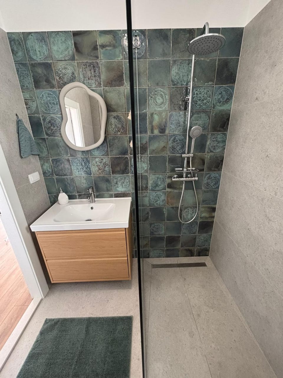 Shower, Bathroom