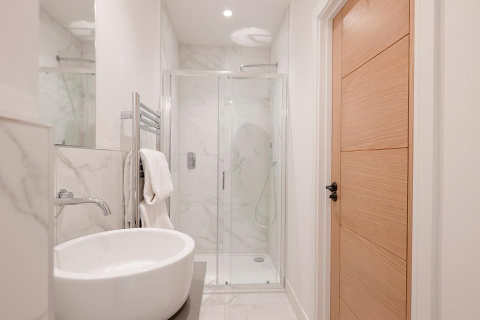 Property building, Bathroom