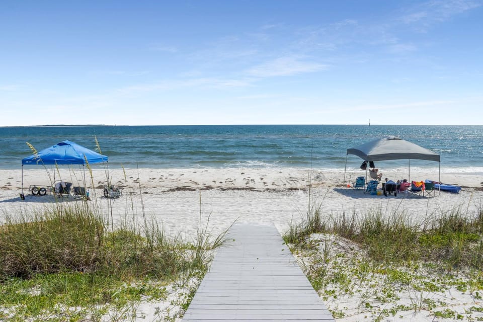 Las Brisas By Pristine Property Vacation Rentals House in Florida