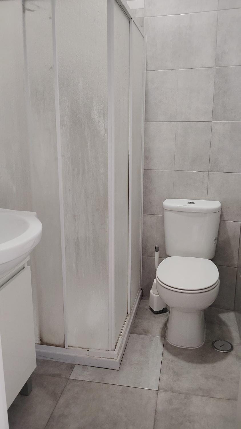 Shower, Toilet, Bathroom