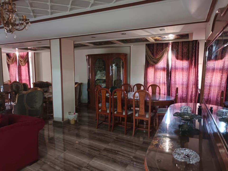 مصر الجديدة شارع عباس العقاد Apartment in Cairo Governorate