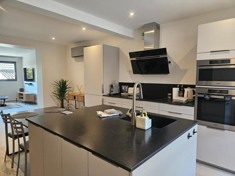 Maison Parenthèse Prestige Tours Centre House in Tours