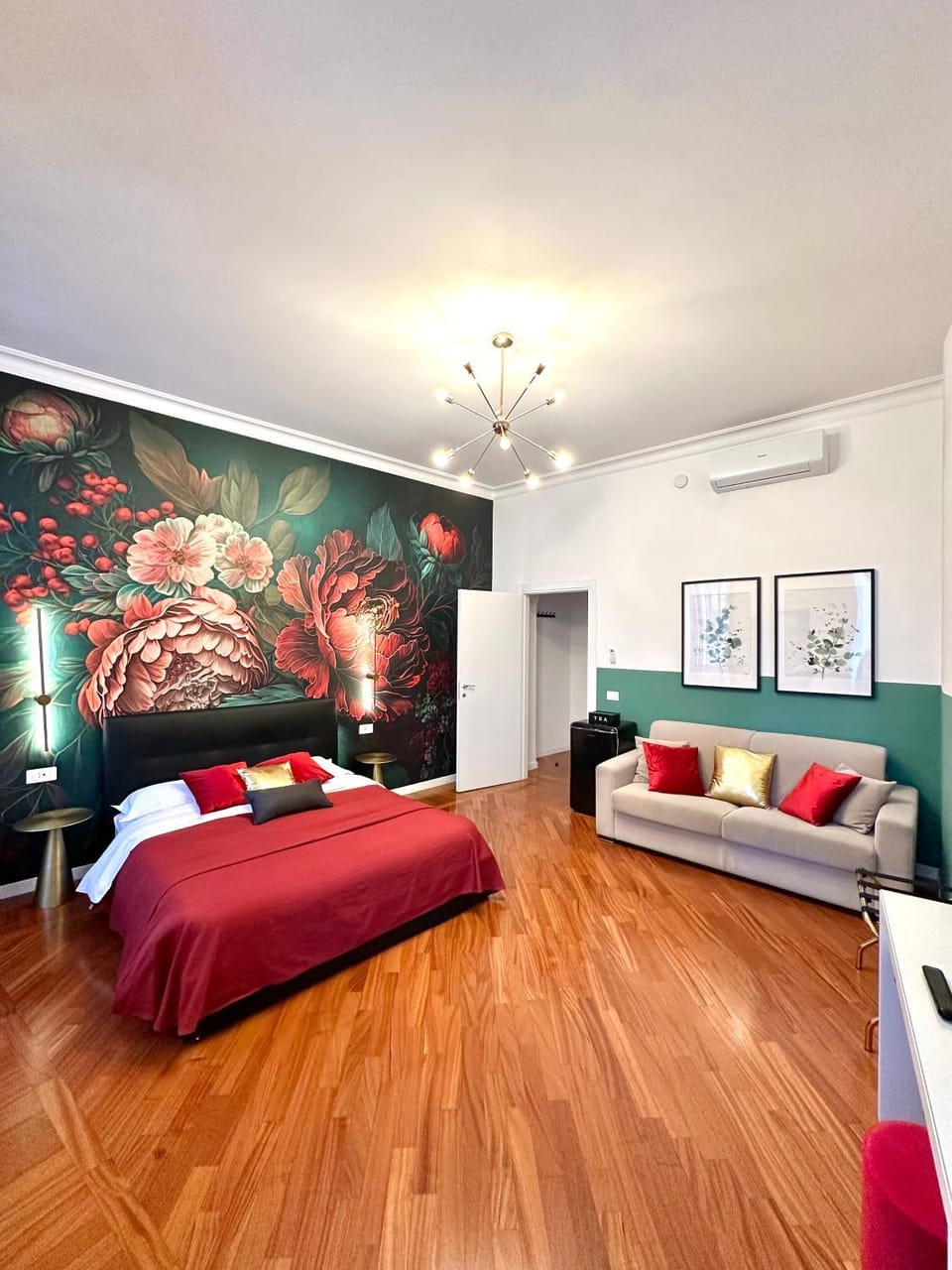 Bed, Living room, Bedroom, air conditioner