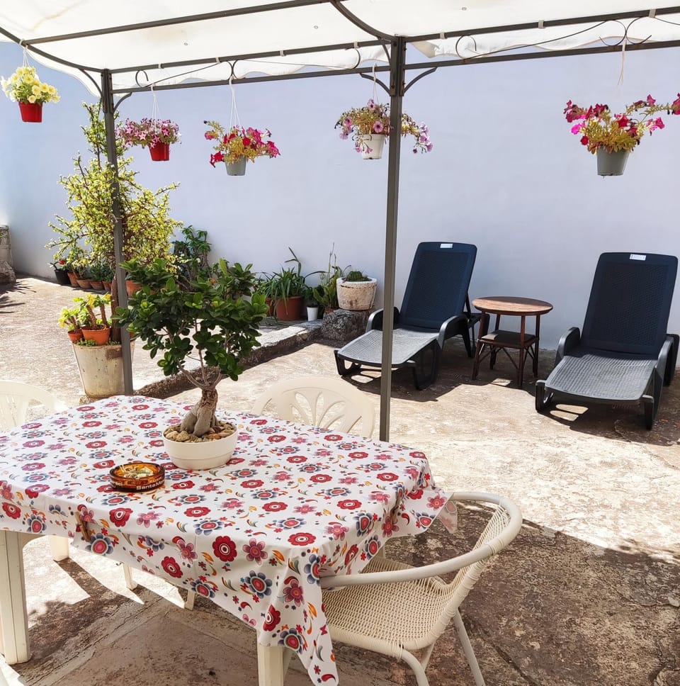 Patio, Balcony/Terrace