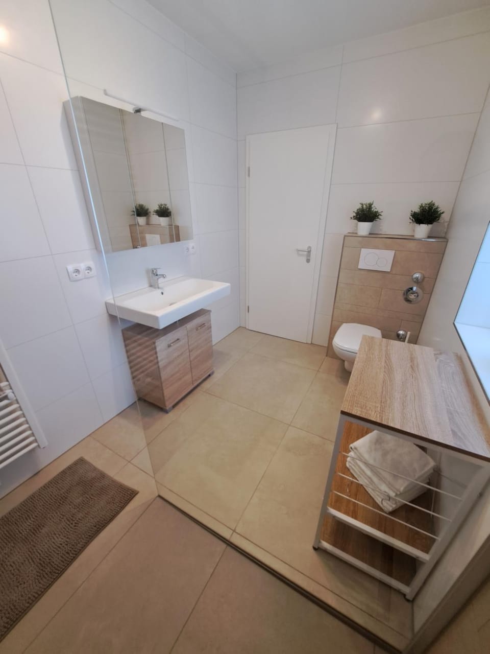 Kernsaniert Barrierefrei Apartment in North Rhine-Westphalia