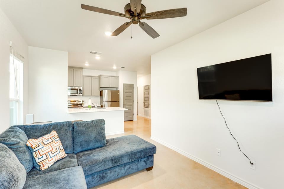 2 Mi to Downtown Temple Newly Built Townhome! House in Temple