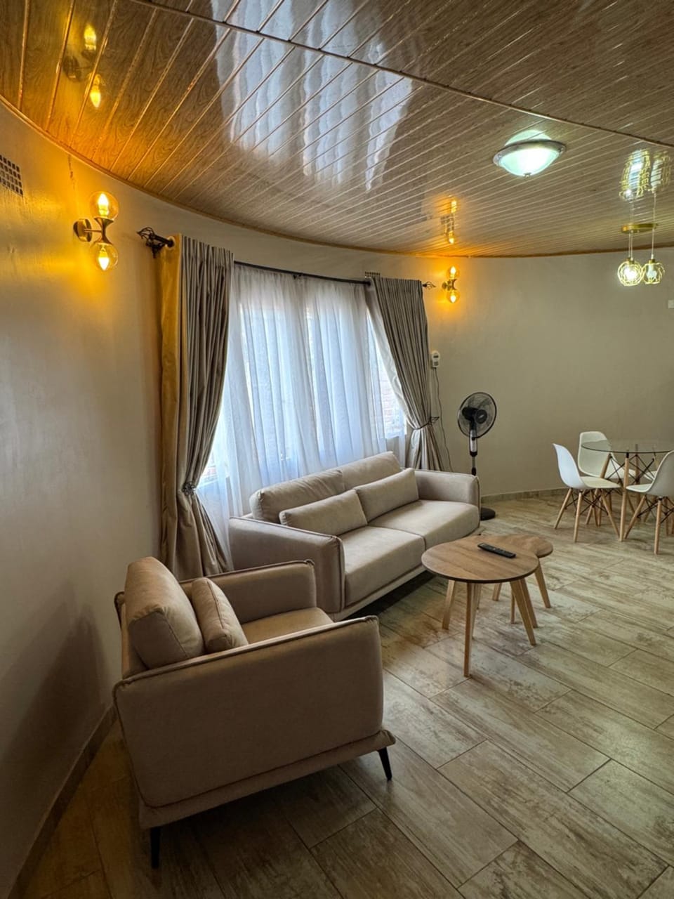 Living room, Seating area