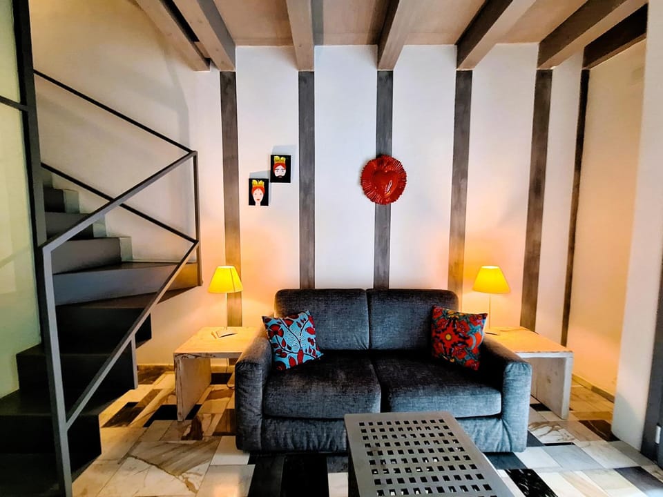 Living room, Seating area