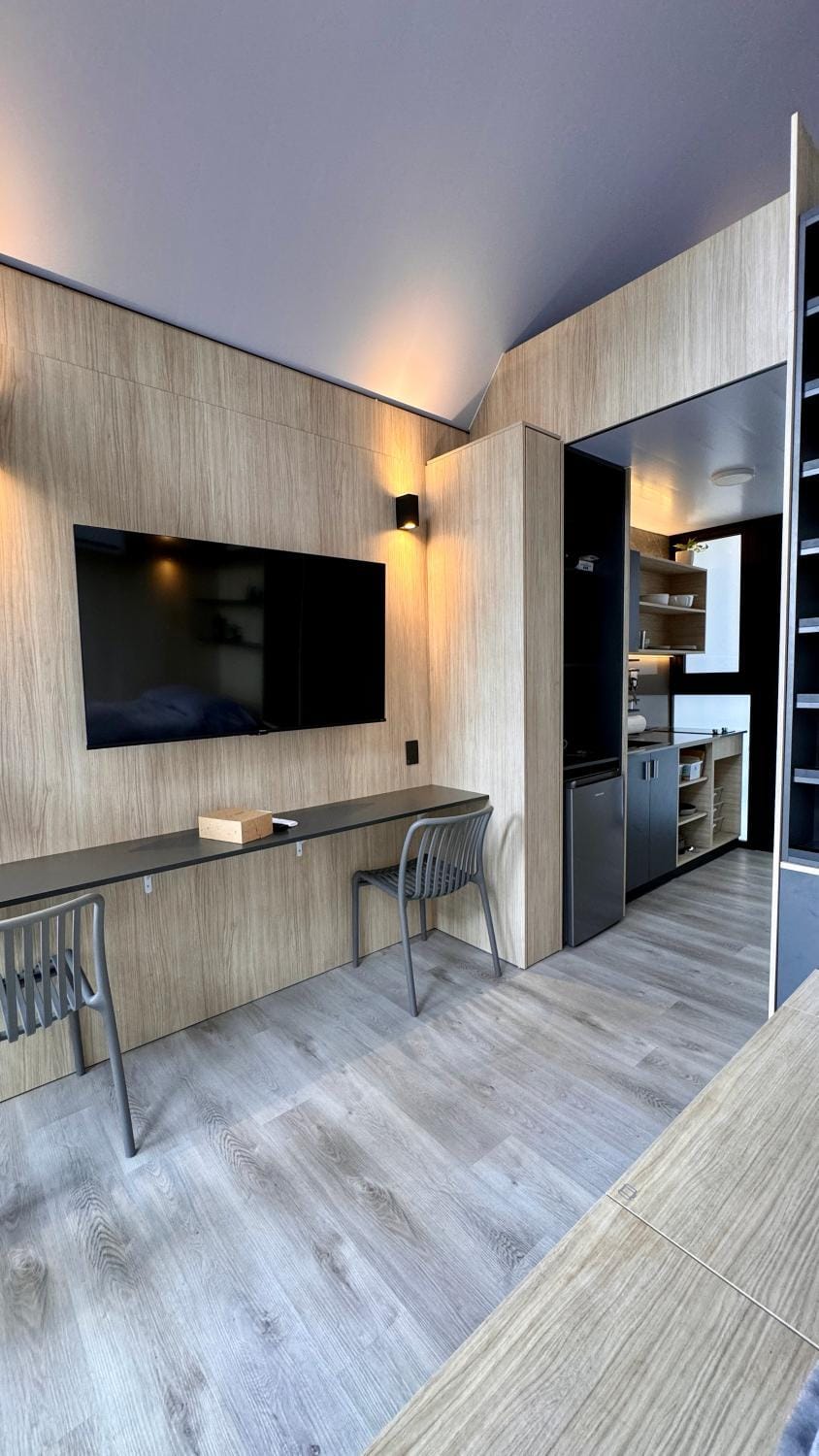 TV and multimedia, Kitchen or kitchenette, Seating area, Dining area