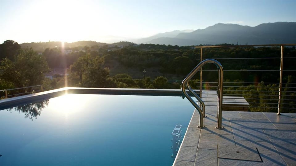Pool view, Sunrise