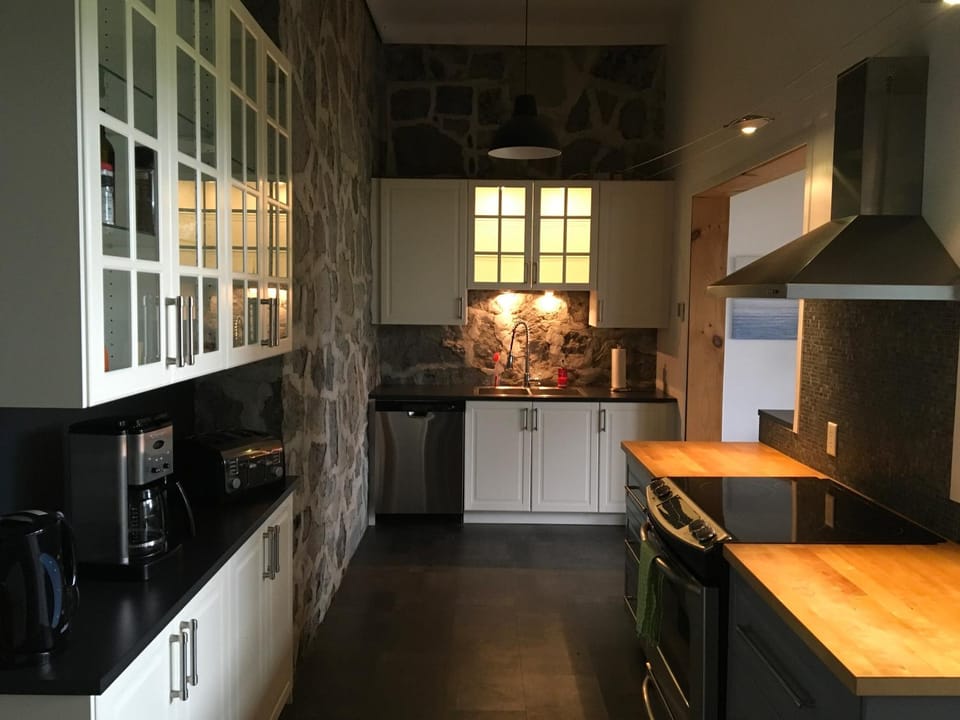 Kitchen or kitchenette, stove