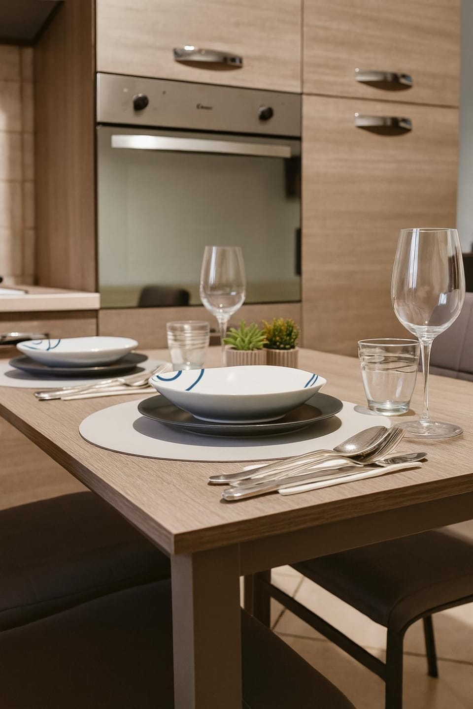 Kitchen or kitchenette, Dining area, Food