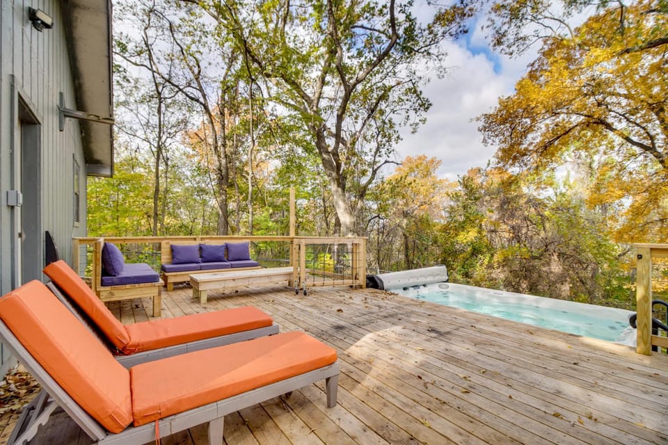 Waterfront StoneHaven at Reed Point with Swim Spa! House in Ozark Mountains