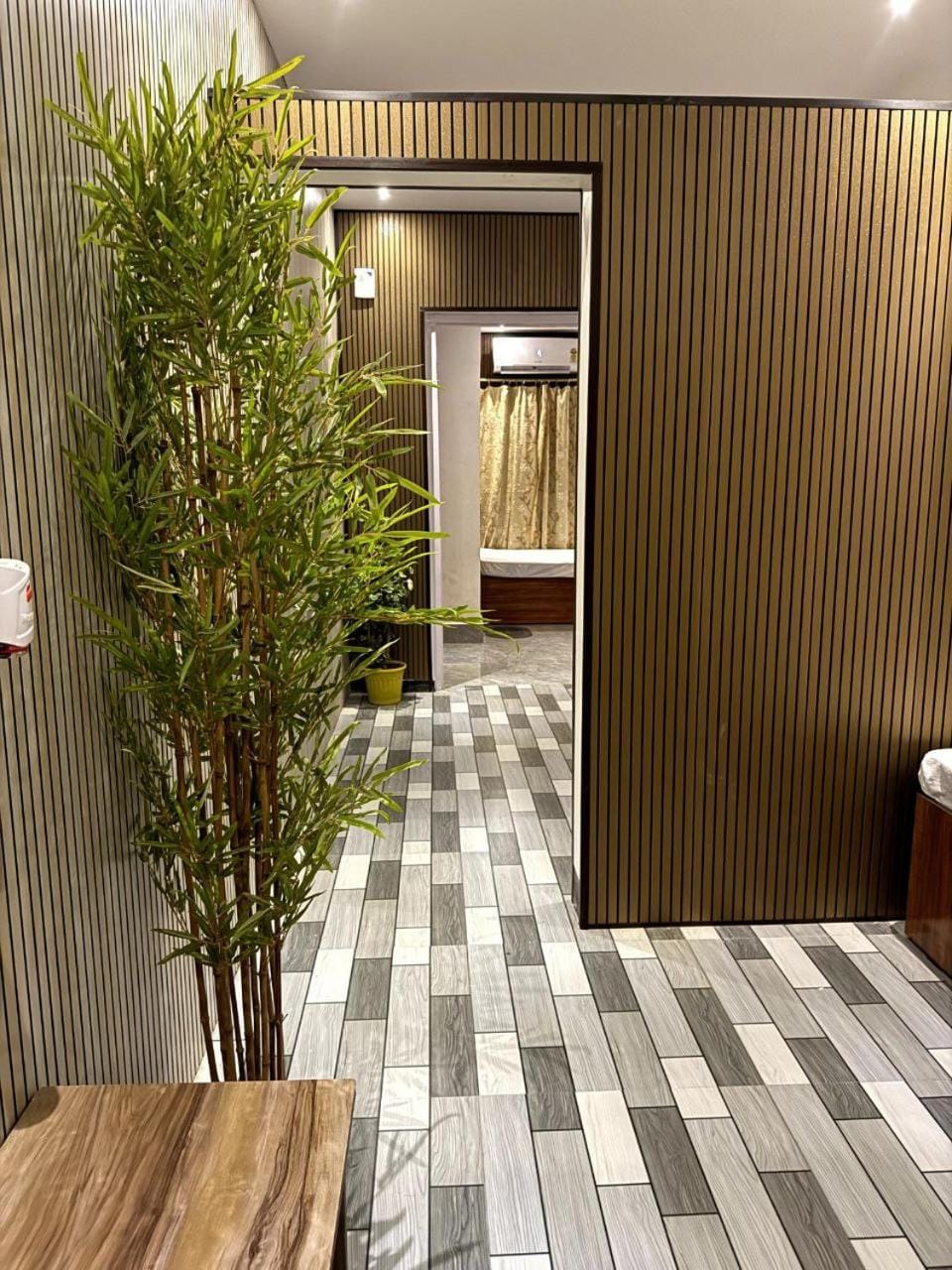 Tulip Inn - 3BHK-G AC Near Kamakhya Apartment in Bangladesh