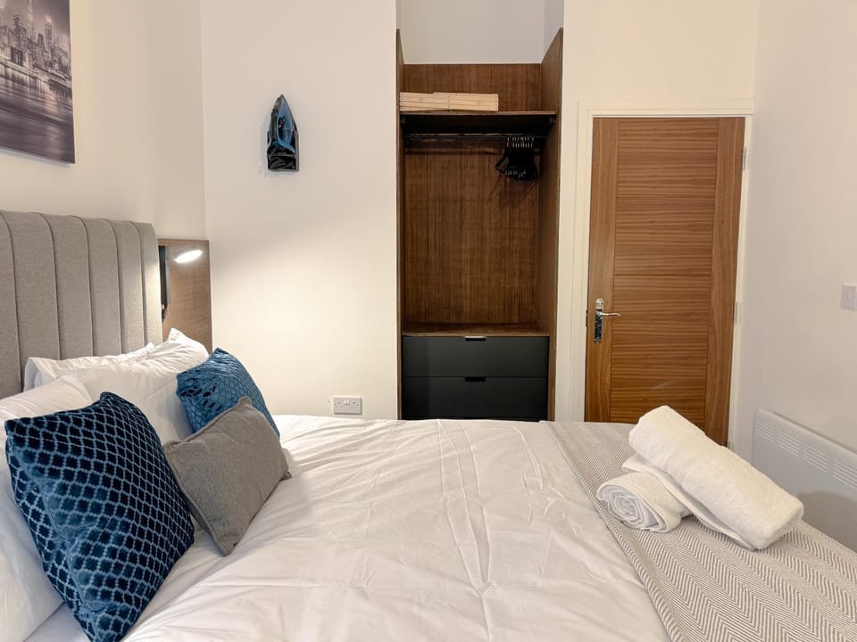 Bed, Photo of the whole room, Bedroom, towels, wardrobe