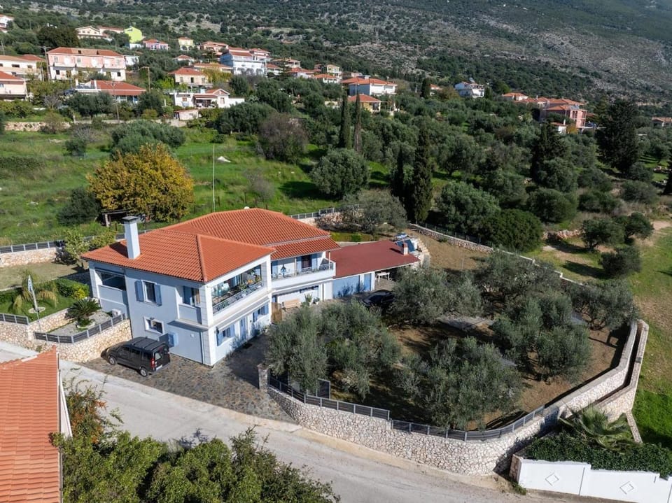 Property building, Bird's eye view, Parking