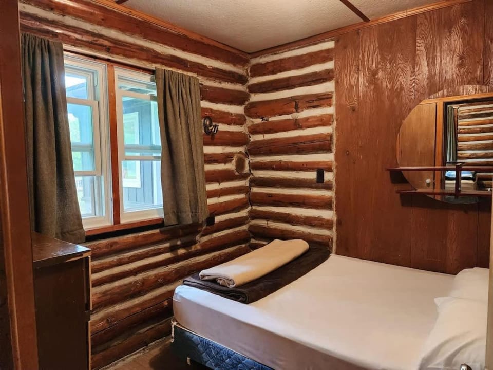 3-Bedroom Cottage #10 - Balsam Lake House in Kawartha Lakes